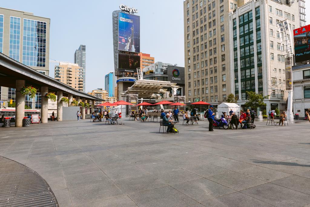 Gorgeous 2-Bedroom In The Heart Of Downtown Toronto Exterior photo