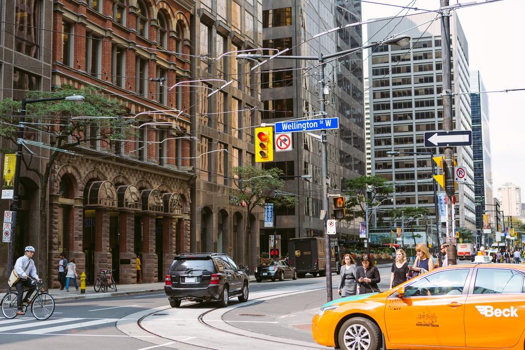 Gorgeous 2-Bedroom In The Heart Of Downtown Toronto Exterior photo